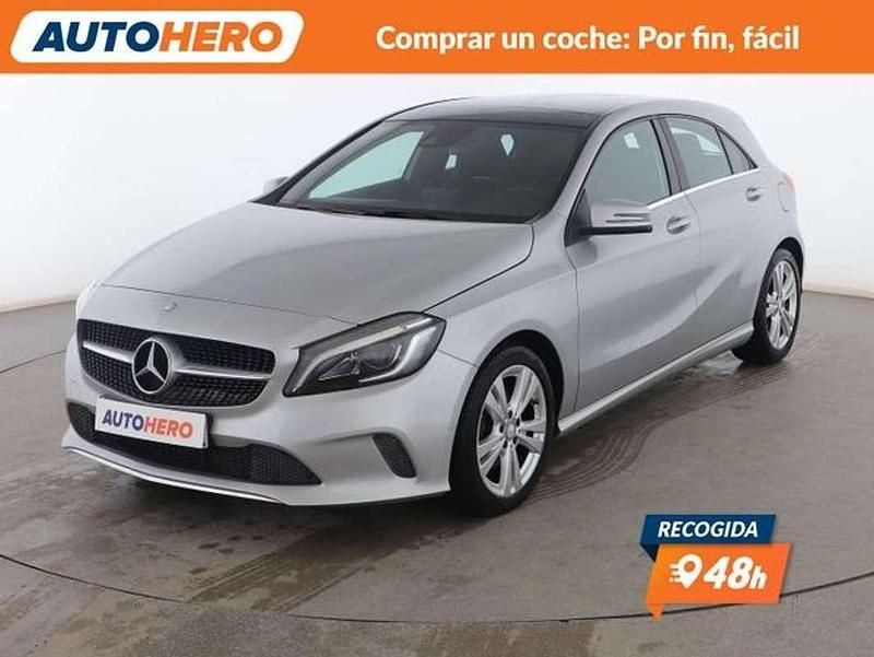 Usado Mercedes A200 Urban 136 CV (100 kW) 2017 Gris Utilitario