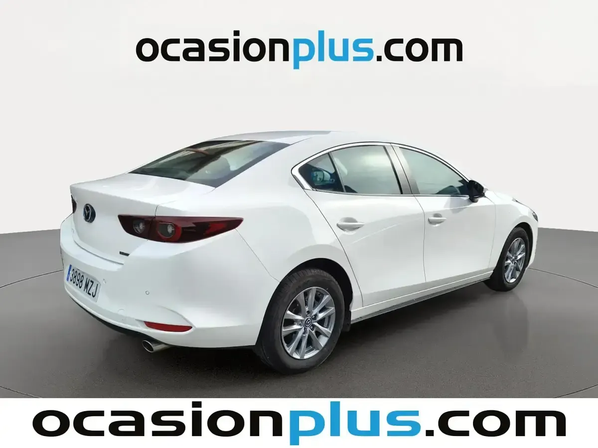 Używany Mazda 3 Prime-Line 140 KM (102 kW) 2025 Biały Sedan/Limuzyna