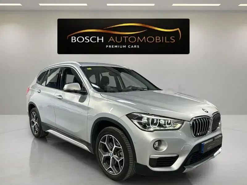 Usado BMW X1 xLine 150 CV (110 kW) 2018 Gris / plata SUV