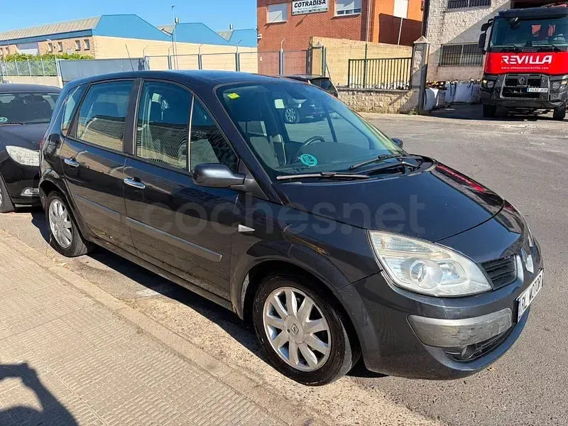 Usado Renault Scénic II Dynamique 110 CV (80 kW) 2007 Negro Monovolumen