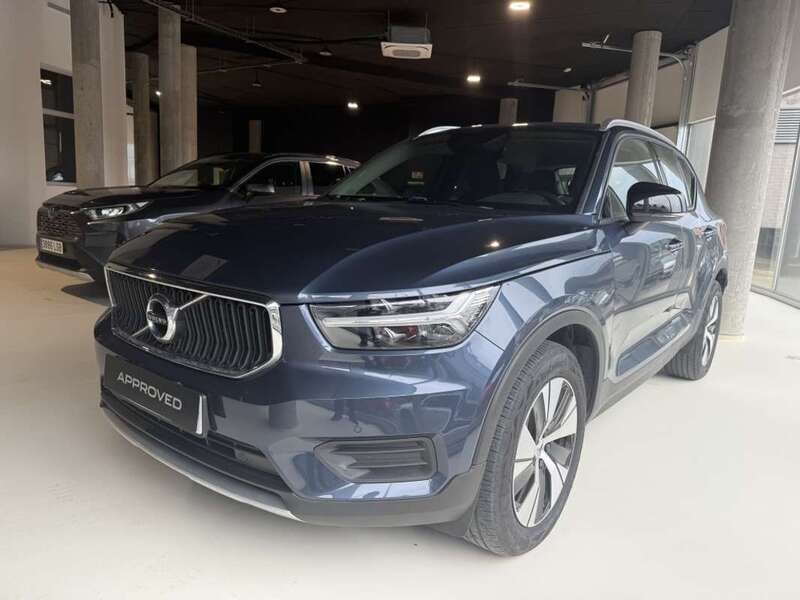 Azul Usado 2021 Volvo XC40 Momentum SUV | 30.800 € (Caro) - Imagen 1/4