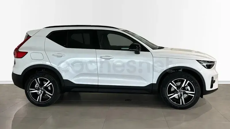 Nuevo Volvo XC40 Plus 163 CV (119 kW) 2026 Blanco SUV