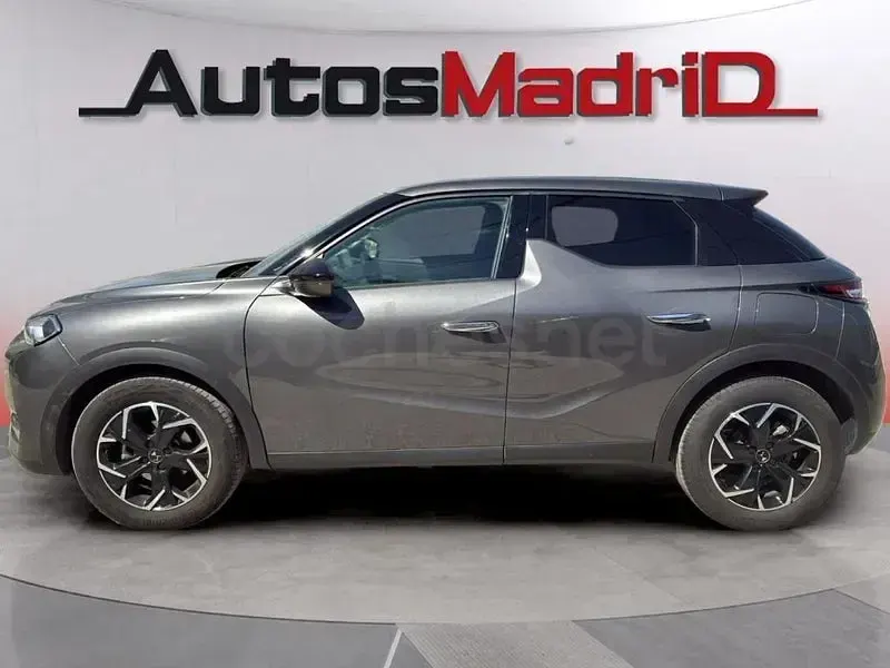 Usado DS Automobiles DS3 Crossback So Chic 110 CV (80 kW) 2021 Gris / plata SUV