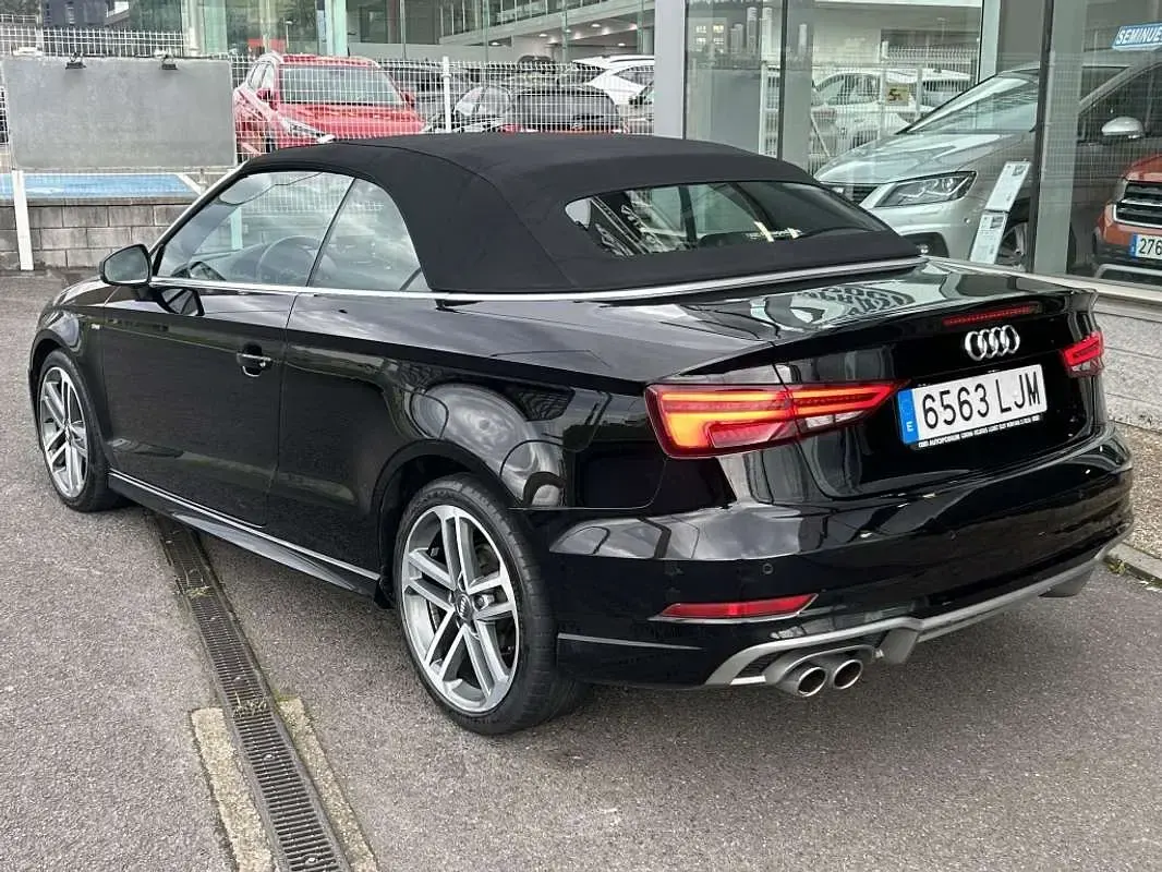 Usado Audi A3 Cabriolet S-Line 150 CV (110 kW) 2020 Negro Descapotable