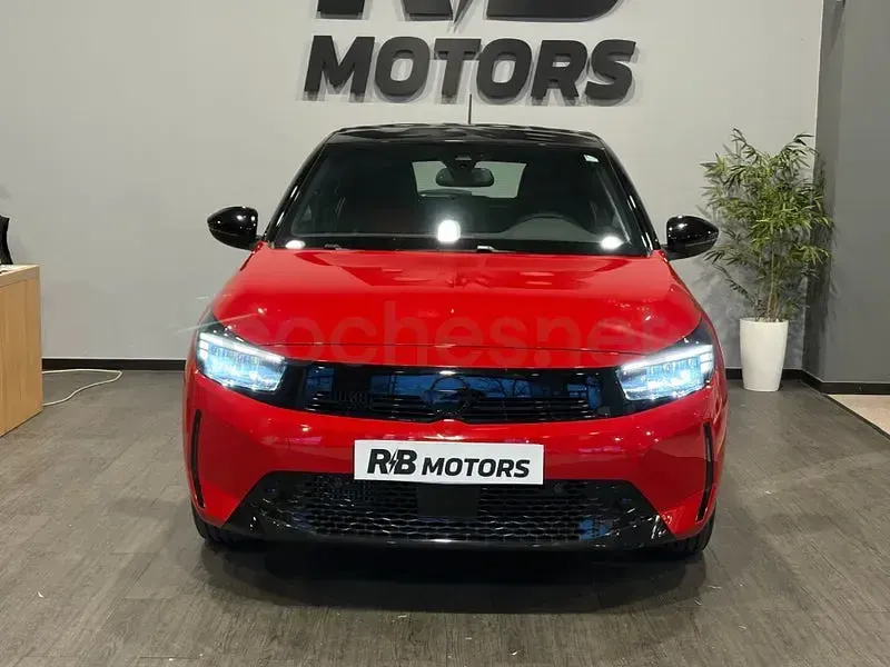 Usado Opel Corsa 100 CV (73 kW) 2024 Rojo Utilitario