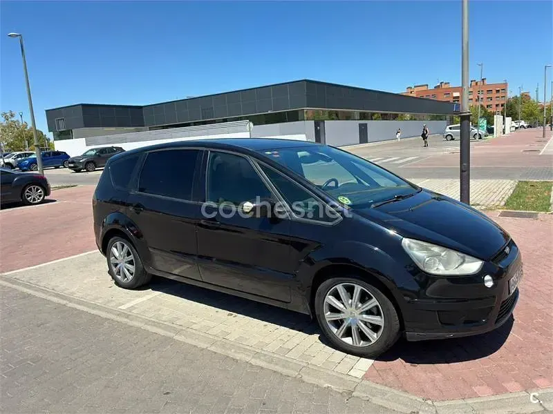 Usado Ford S-MAX Trend 140 CV (102 kW) 2007 Negro Monovolumen