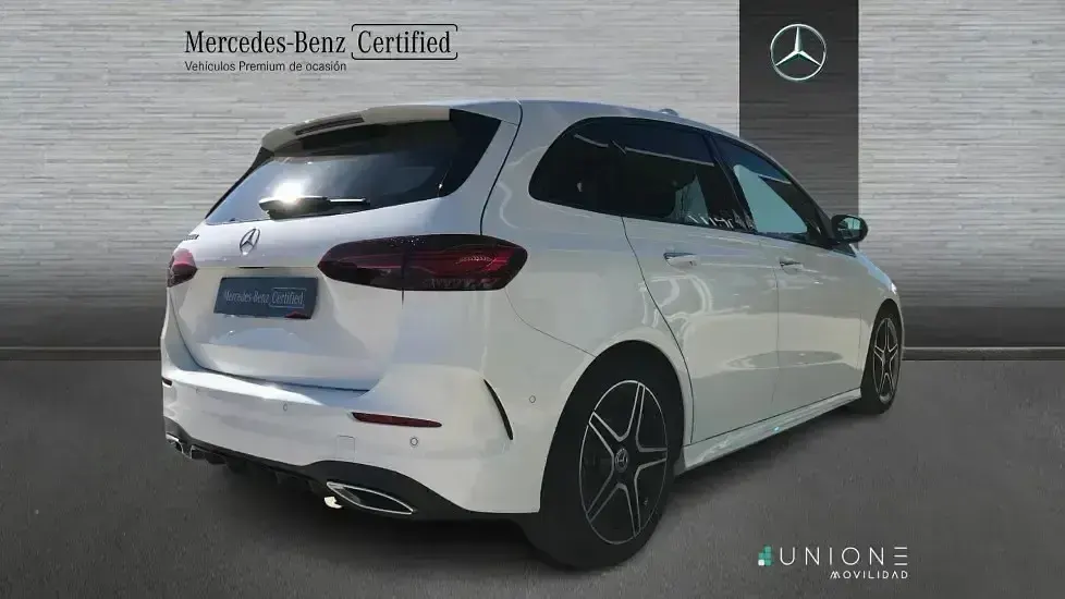 Usado Mercedes B200 150 CV (110 kW) 2024 Blanco Utilitario