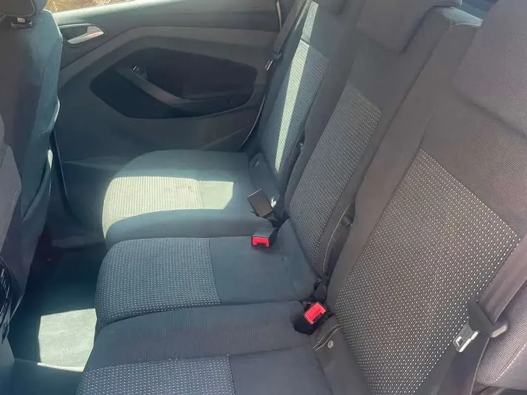 Usado Ford C-MAX Titanium 116 CV (85 kW) 2013 Blanco Monovolumen