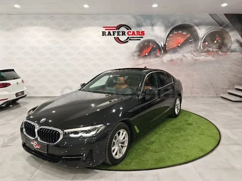 Usado BMW 518 Comfort Edition 150 CV (110 kW) 2021 Negro Berlina
