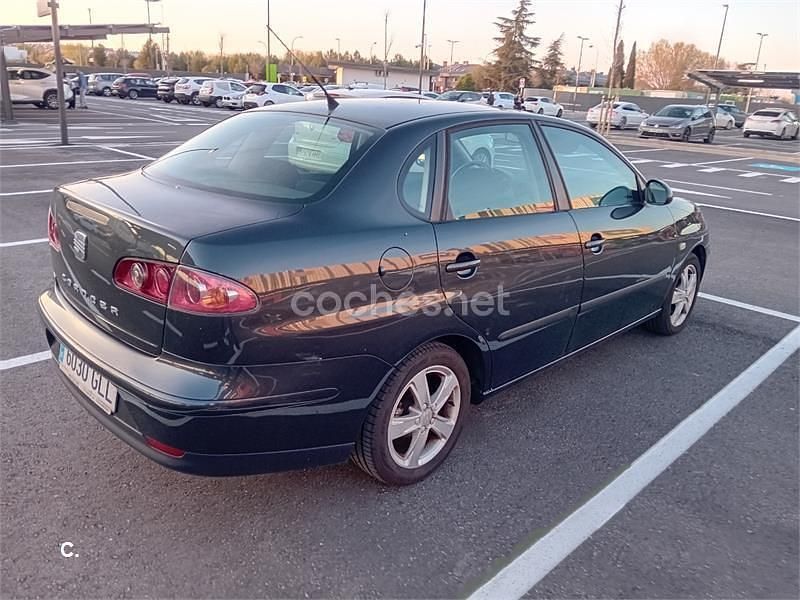 Usado Seat Cordoba Style 100 CV (73 kW) 2009 Negro Berlina