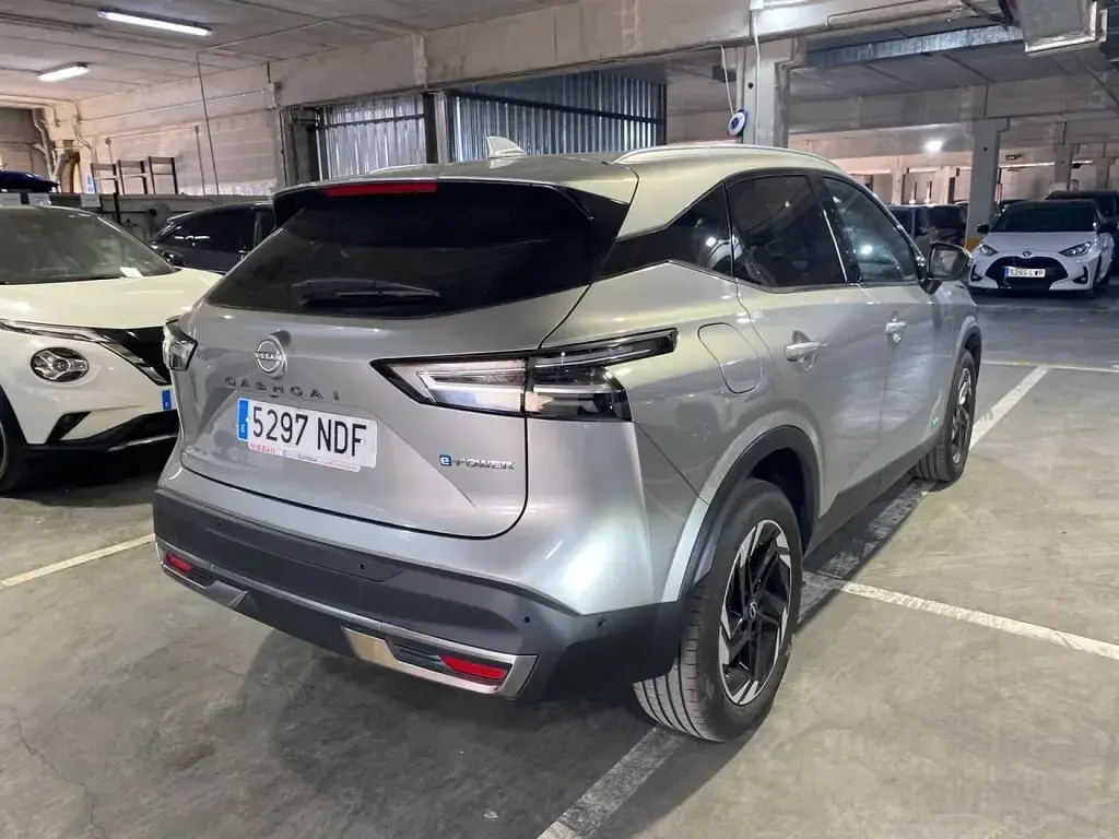 Usado Nissan Qashqai N-Connecta 190 CV (139 kW) 2025 Plata SUV