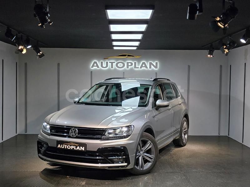 Usado VW Tiguan Sportline 150 CV (110 kW) 2019 Gris / plata SUV