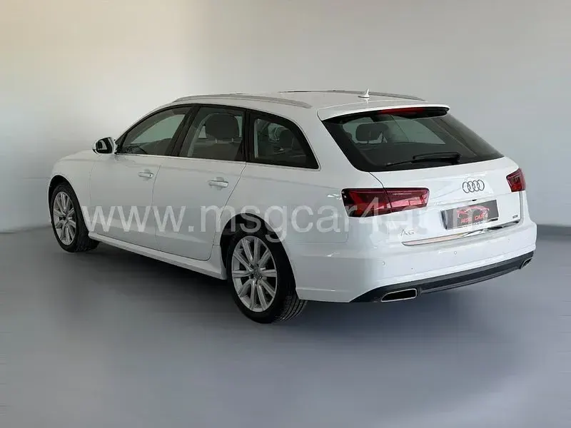 Usado Audi A6 190 CV (139 kW) 2016 Blanco Familiar