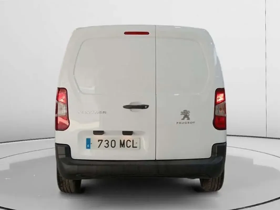 Usado Peugeot Partner 98 CV (72 kW) 2022 Blanco Monovolumen