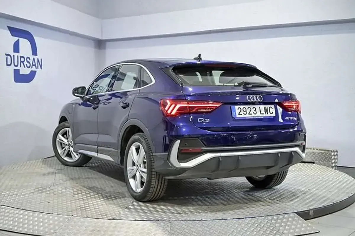 Usado Audi Q3 S-Line 245 CV (180 kW) 2022 Azul SUV