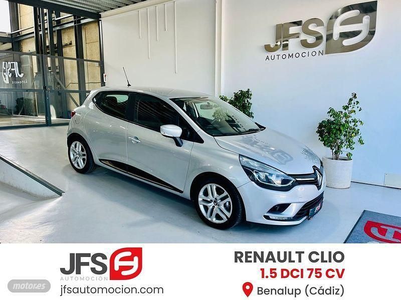 Plateado Usado 2018 Renault Clio IV Authentique Utilitario | 11.999 € (Caro) - Imagen 1/4