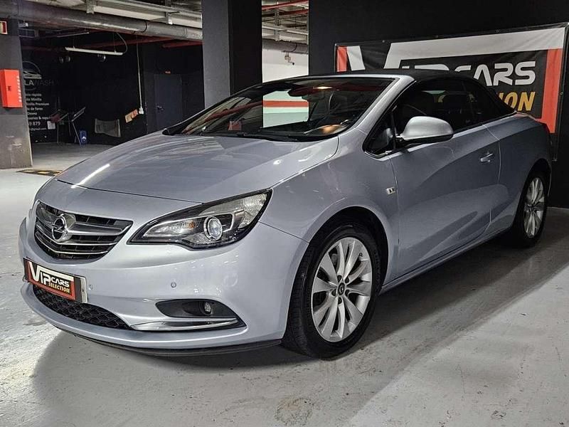 Używany Opel Astra Elegance 140 KM (102 kW) 2016 Szary Kabriolet