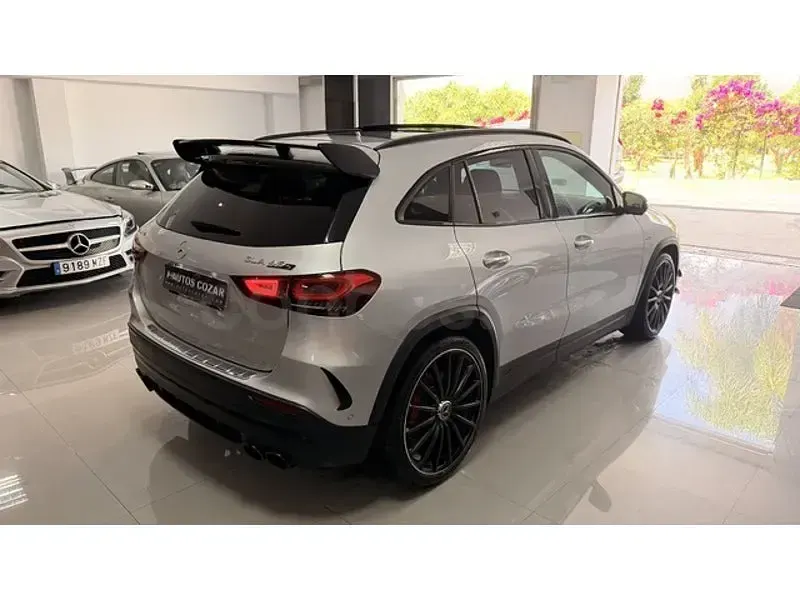Usado Mercedes GLA45 AMG 421 CV (309 kW) 2021 Gris / plata SUV