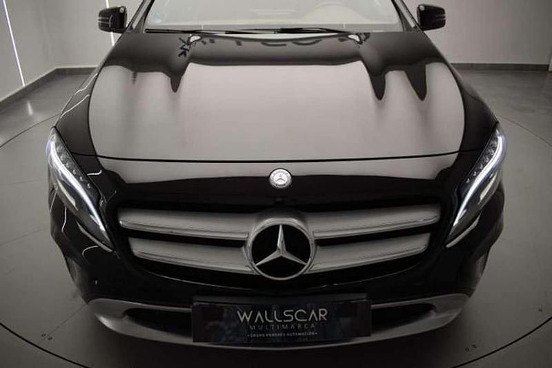 Usado Mercedes GLA200 Style 136 CV (100 kW) 2015 Negro SUV