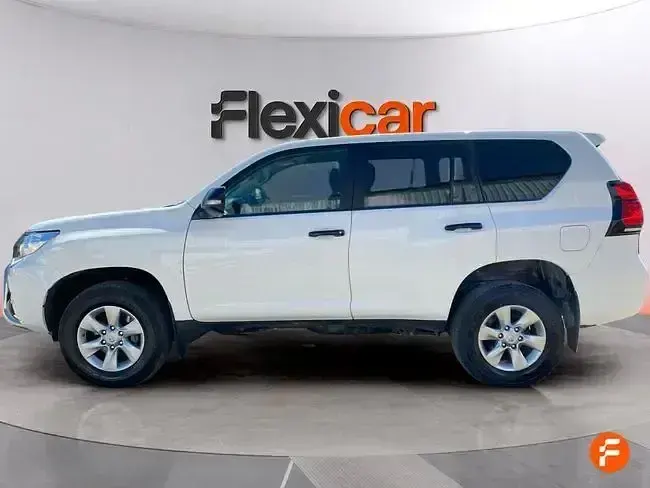 Usado Toyota Land Cruiser 204 CV (150 kW) 2023 Blanco SUV