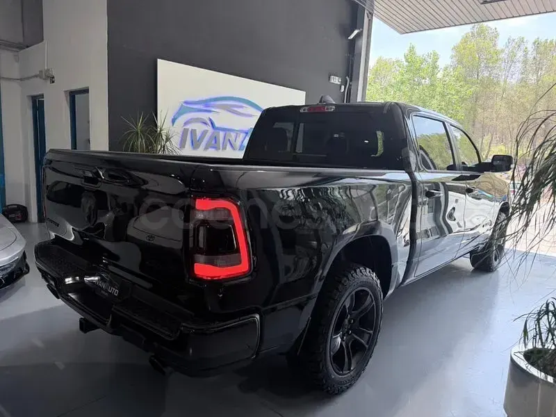 Usado RAM 1500 401 CV (294 kW) 2023 Negro Pickup/Camioneta