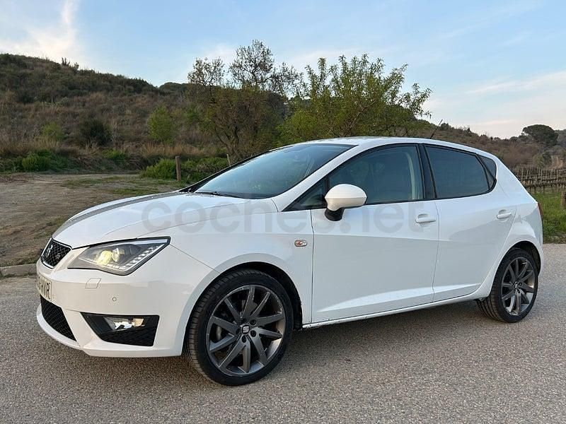 Usado Seat Ibiza FR 140 CV (102 kW) 2014 Blanco Berlina