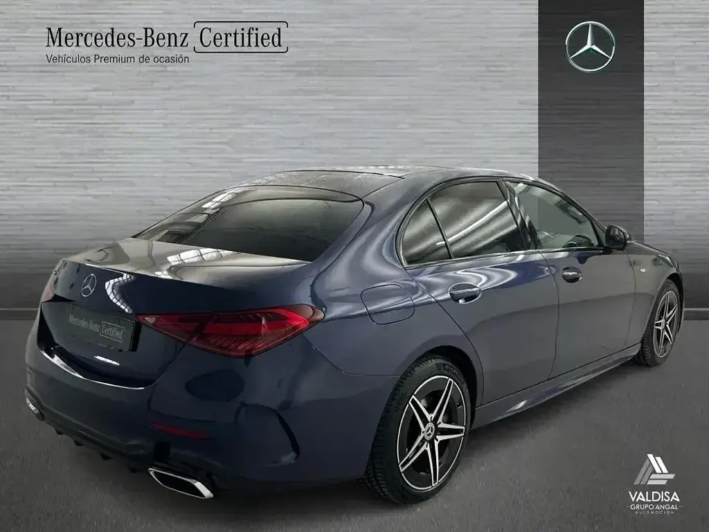 Usado Mercedes C300e 313 CV (230 kW) 2025 Azul sodalita Berlina
