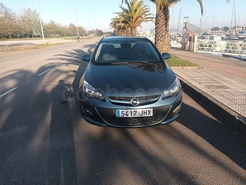 Usado Opel Astra Selective 165 CV (121 kW) 2015 Azul Berlina