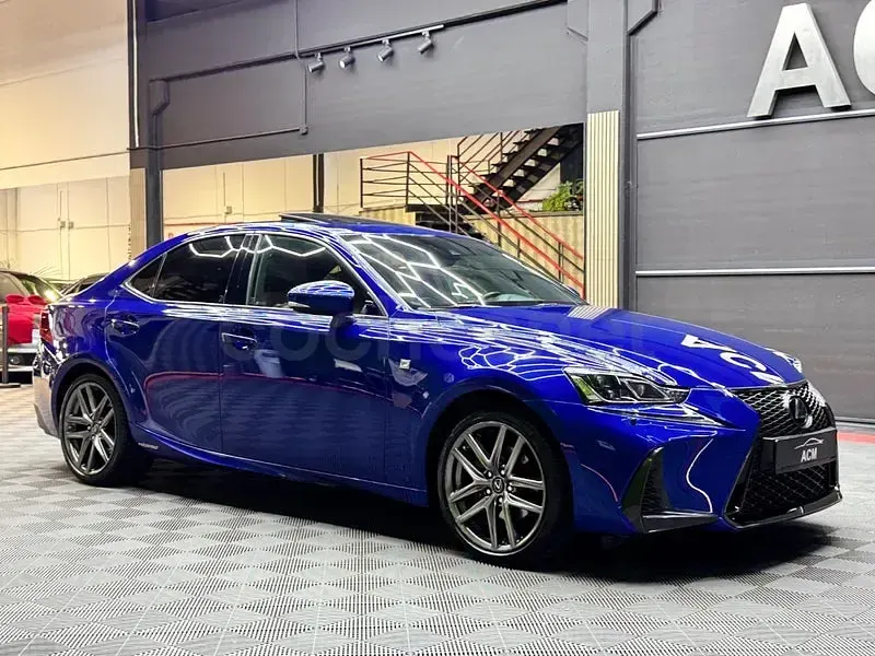Usado Lexus IS300h Sport Line 223 CV (164 kW) 2017 Azul Berlina