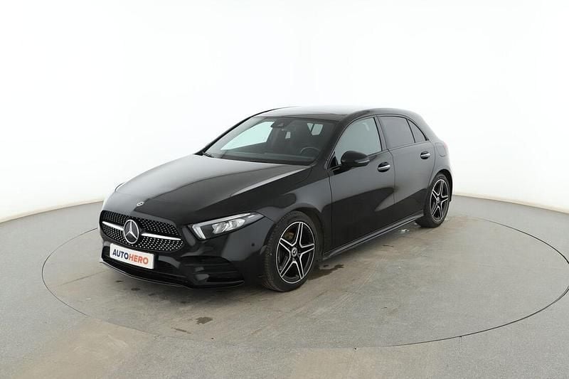 Usado Mercedes A200 AMG line 150 CV (110 kW) 2022 Negro Berlina