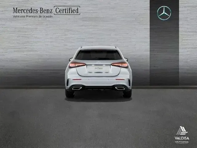 Usado Mercedes A180 116 CV (85 kW) 2026 Plata hightech