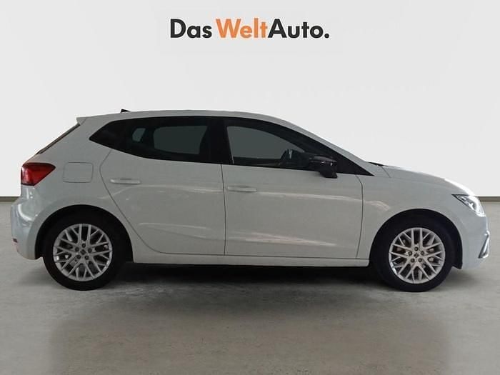 Usado Seat Ibiza FR 115 CV (84 kW) 2025 Blanco Utilitario