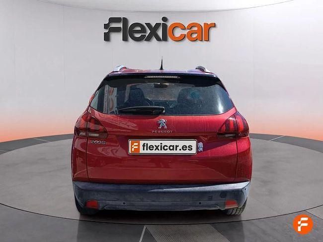 Usado Peugeot 2008 Style 82 CV (60 kW) 2018 Rojo SUV