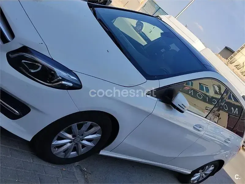 Usado Mercedes B220 177 CV (130 kW) 2017 Blanco Utilitario