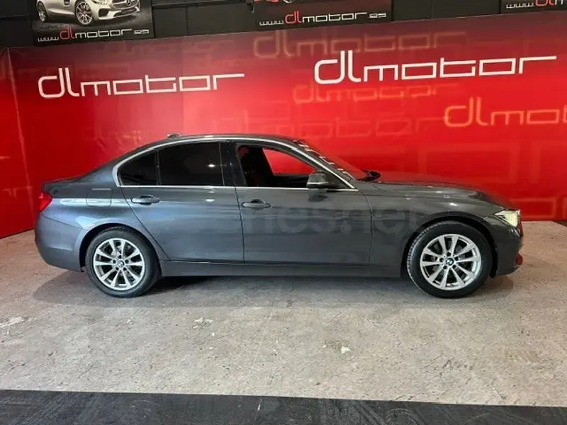 Usado BMW 320 184 CV (135 kW) 2016 Gris / plata Berlina