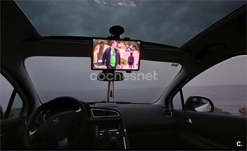 Usado Peugeot 3008 Allure 115 CV (84 kW) 2014 Blanco Familiar