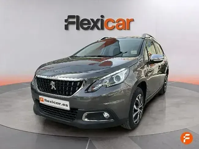 Usado Peugeot 2008 Style 82 CV (60 kW) 2018 Gris SUV