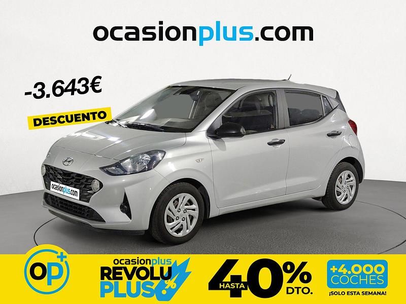 Usado Hyundai i10 67 CV (49 kW) 2022 Gris Utilitario