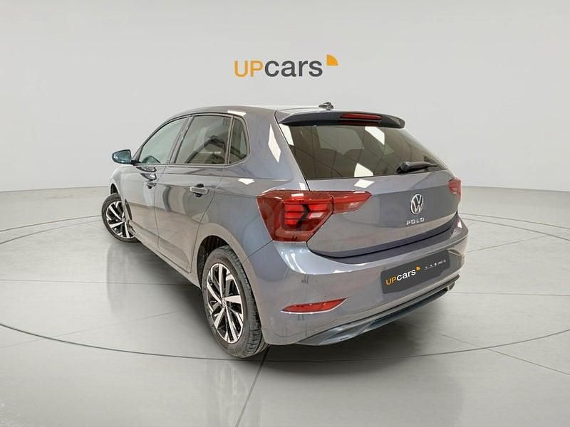 Usado VW Polo 95 CV (69 kW) 2024 Gris / plata Utilitario