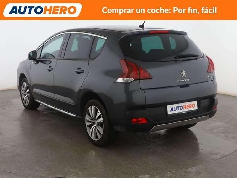 Usado Peugeot 3008 Style 131 CV (96 kW) 2015 Gris Familiar