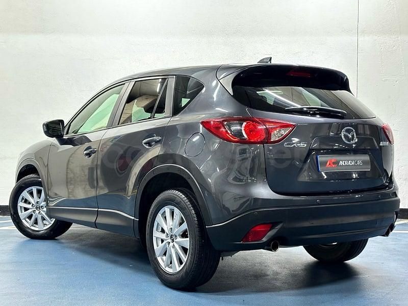 Usado Mazda CX-5 Style 165 CV (121 kW) 2014 Gris / plata SUV
