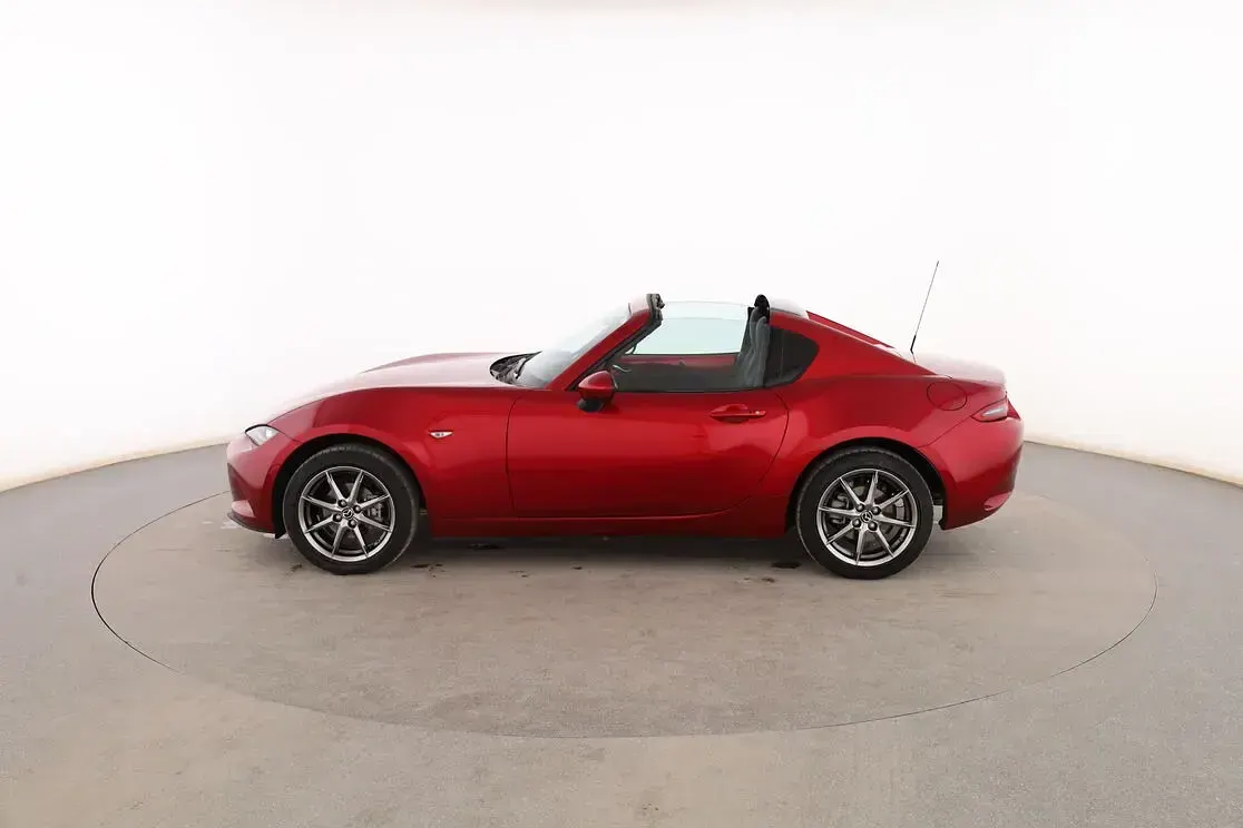 Usado Mazda MX5 Exclusive-Line 132 CV (97 kW) 2024 Rojo Descapotable