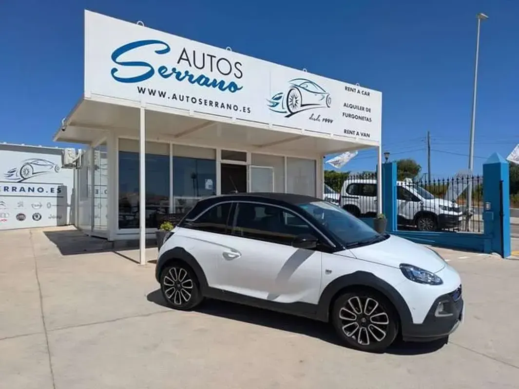 Usado Opel Adam Glam 87 CV (63 kW) 2017 Blanco Utilitario