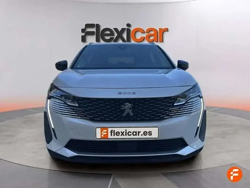 Usado Peugeot 5008 Allure 131 CV (96 kW) 2024 Blanco SUV