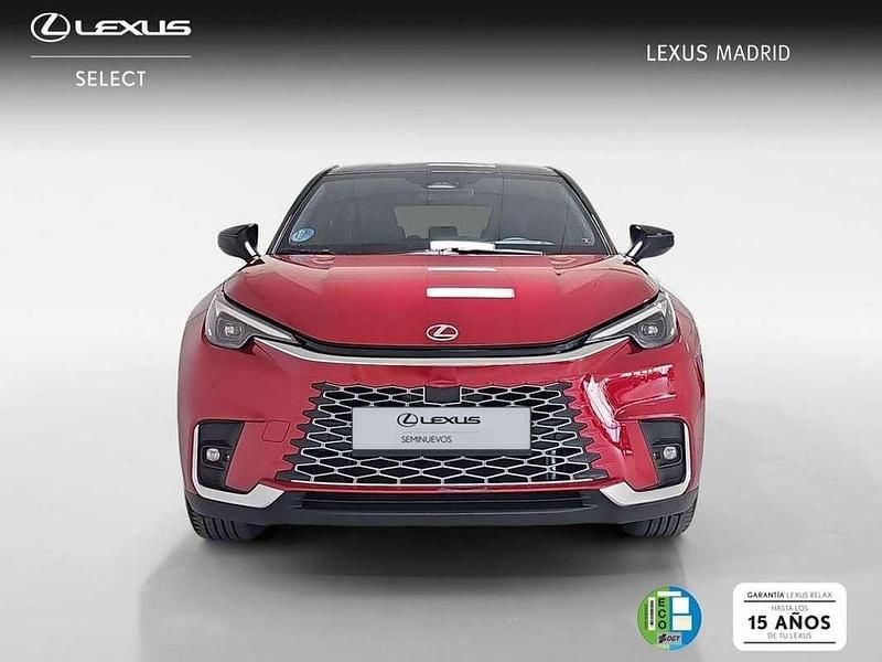 Usado Lexus LBX 137 CV (100 kW) 2025 Rojo SUV