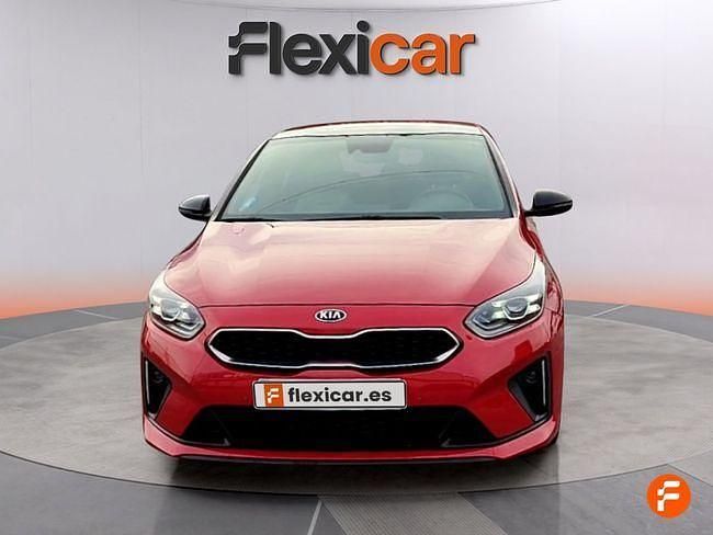 Usado Kia Ceed GT-Line 136 CV (100 kW) 2022 Rojo Utilitario