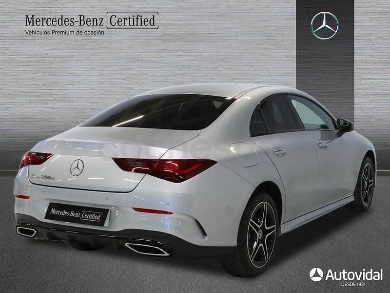 Usado Mercedes CLA250e AMG line 218 CV (160 kW) 2024 Plata hightech Berlina
