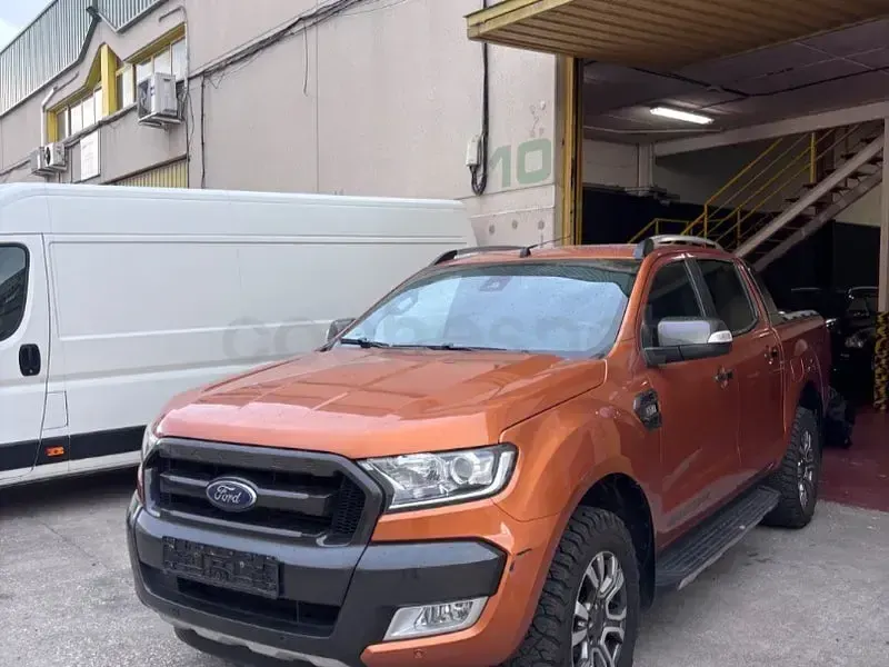 Usado Ford Ranger Wildtrack 200 CV (147 kW) 2017 Naranja Pickup/Camioneta