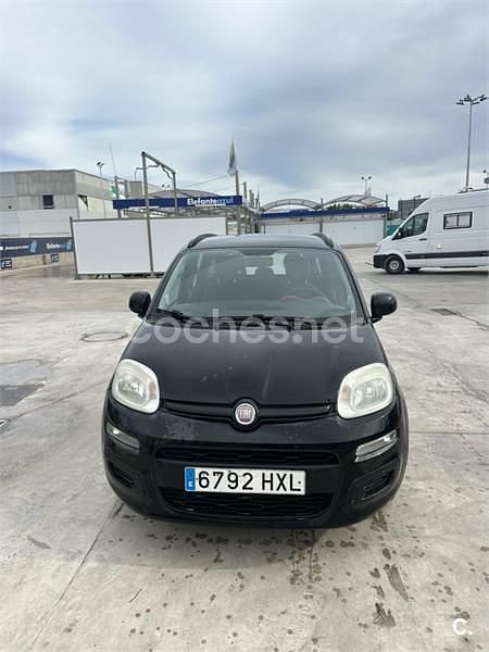 Usado Fiat Panda Lounge 69 CV (50 kW) 2014 Negro Utilitario