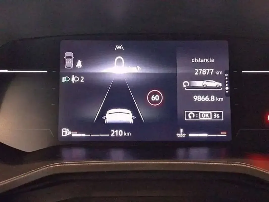 Usado Renault Clio Evolution 101 CV (74 kW) 2025 Gris Utilitario